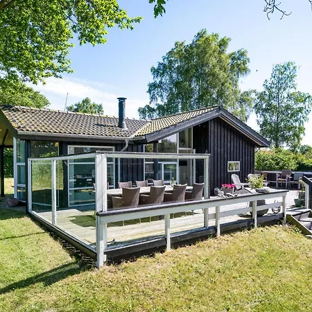 Feriehus Lovely In With Wifi *